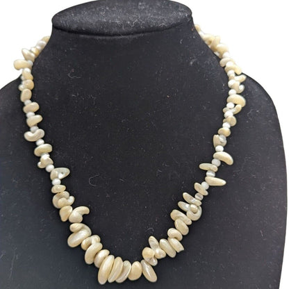 Vintage Mid Century Womens Irregular Ivory Pearl Single Strand Necklace