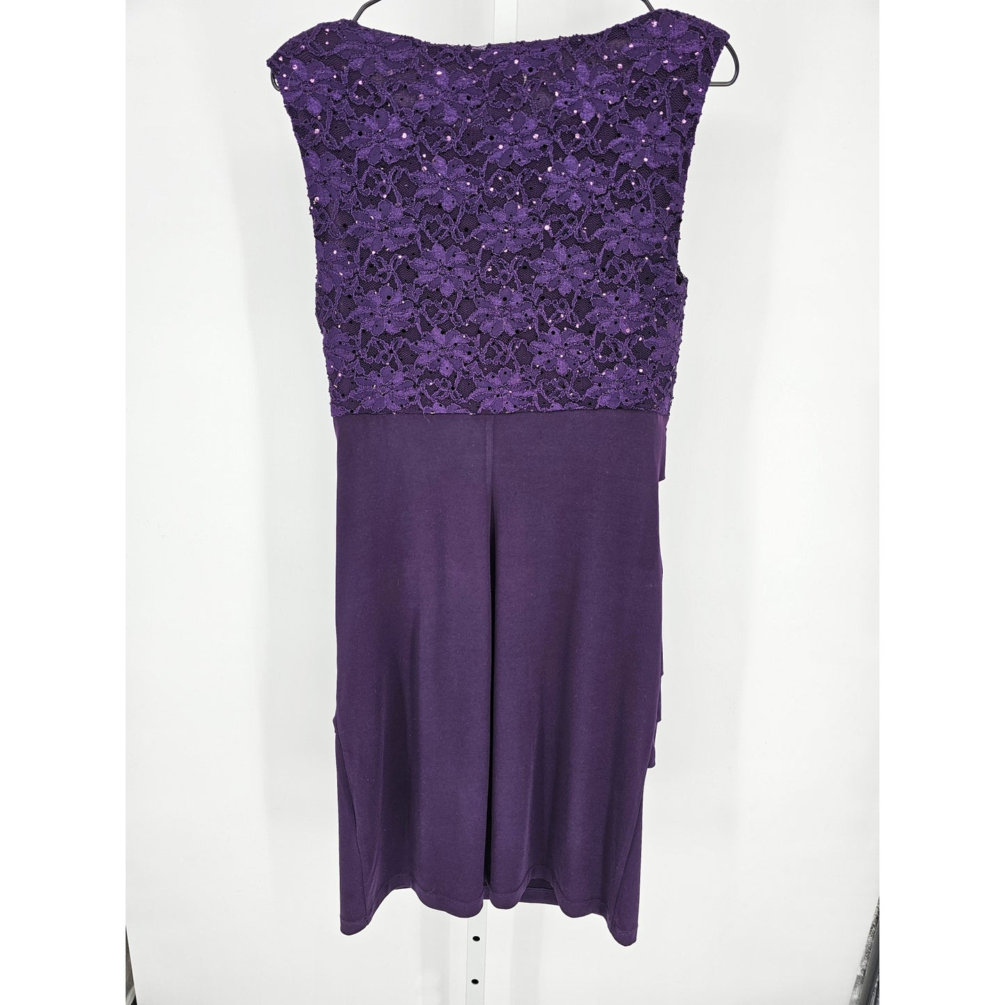 DB Womens Sz 8 Knee Length Formal Cocktail Dress Purple Lace Pleated
