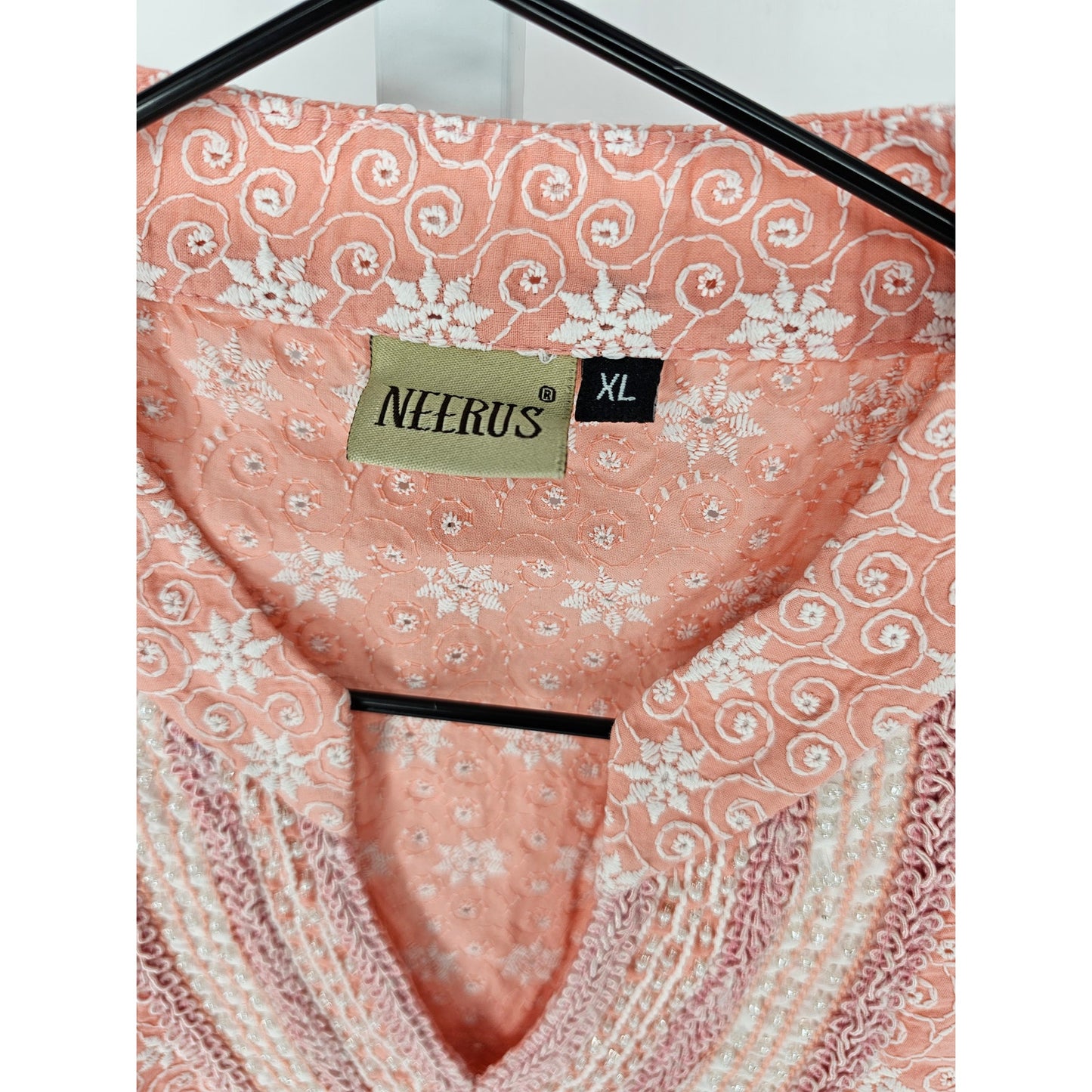 Neerus Womens Sz XL Short Sleeve Tunic Top T Shirt Embroidered Light Pink Salmon