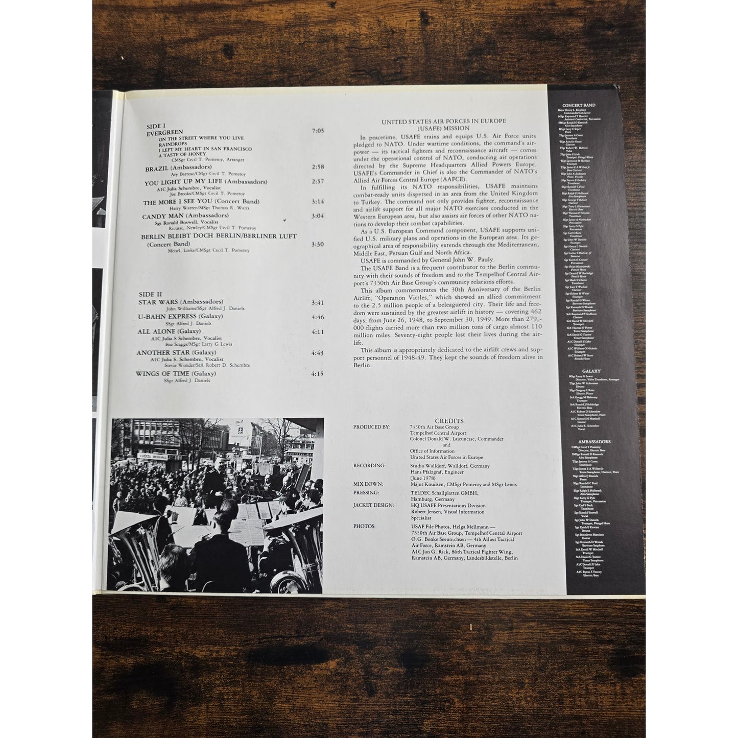 Sounds of Freedom The United States Air Forces in Europe Band Gema 66.21 698-01