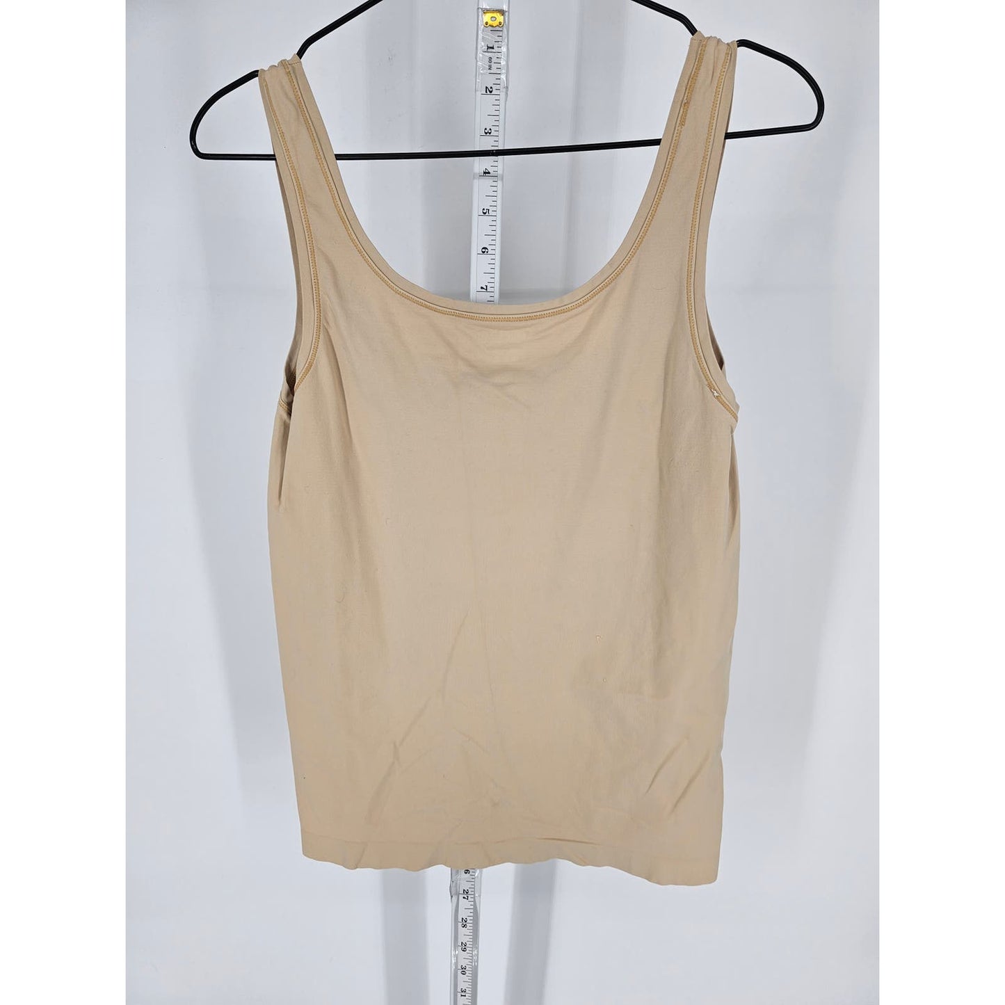 White House Black Market Womens Sz M Tank Top Light Tan Beige Scoop Neck