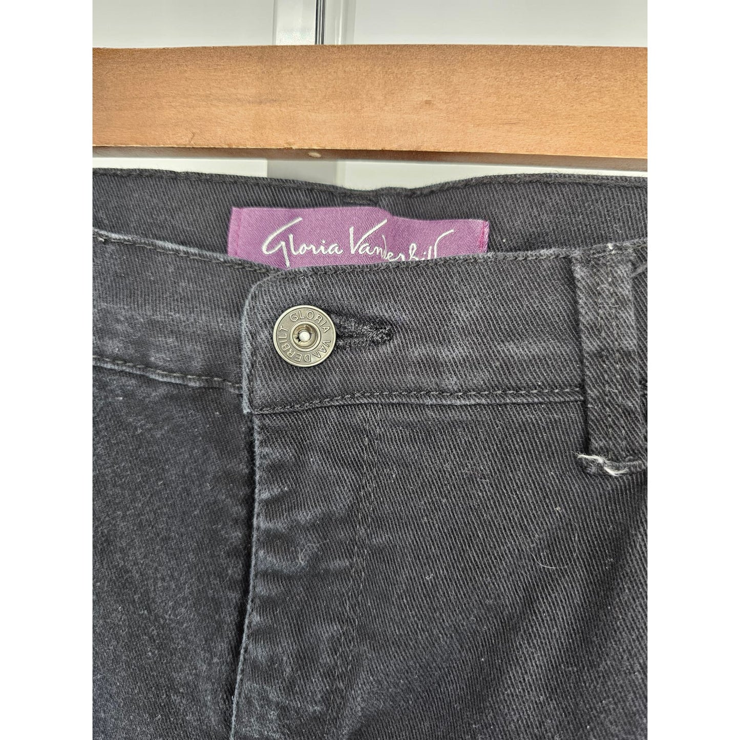 Gloria Vanderbilt Amanda Fit Womens Sz 8 Capri Jeans Black