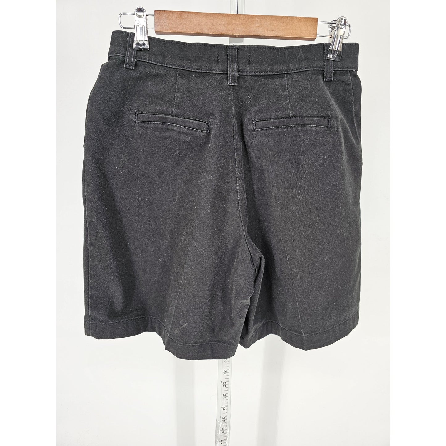 Vintage Lee At The Waist Womens Sz 8 Black Pleated Cotton Shorts