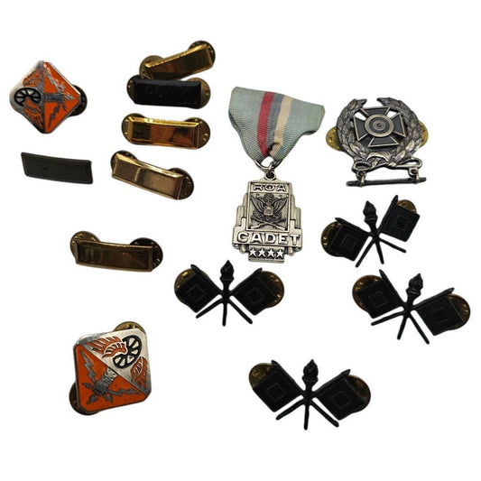 LOT OF US MILITARY INSIGNIA MEDAL AWARD LOT ROA RESERVE OFFICERS CADET
