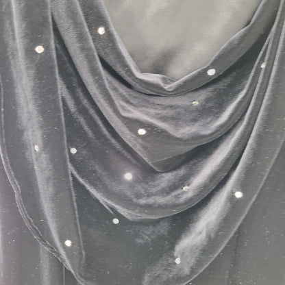 Vintage 1990s Womens Sz 8 Low Scoop Back black Velvet Formal Dress Rhinestones