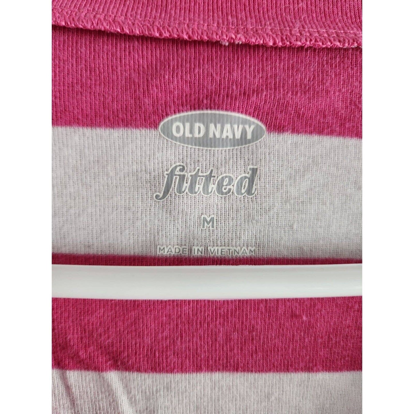 Old Navy Womens Sz M Fitted V Neck T Shirt Pink White Striped