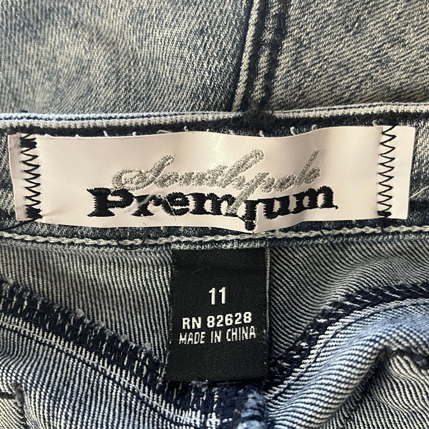 Southpole Premium Juniors Sz 11 Jean Shorts Heart Pockets