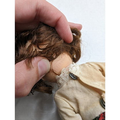 Vintage 1972 Ginny Vogue Doll Open Close Eyes Red Black Lace Outfit Brunette