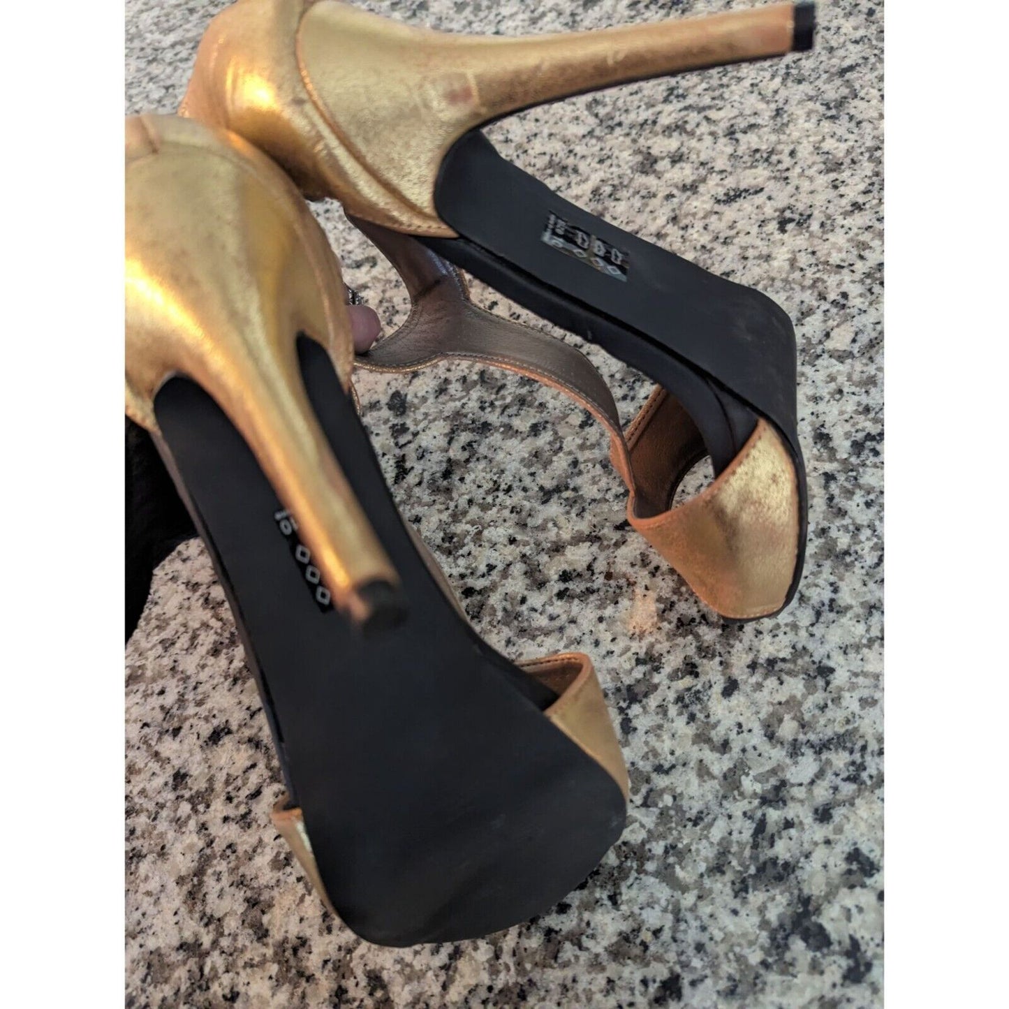 Michael Antonio Womens Sz 10 Gold and Black Leather High Heels