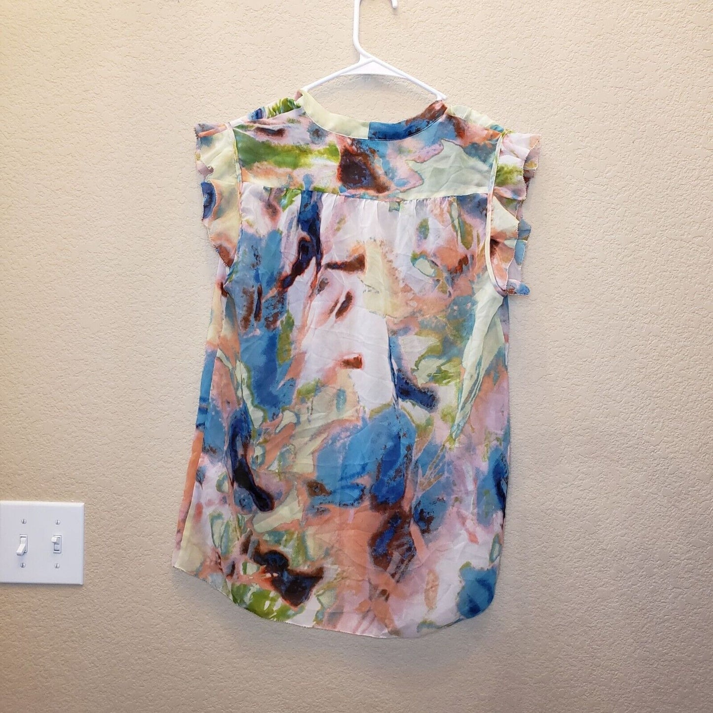 Simply Vera Wang Womens Sz M Sleeveless PAstel Watercolor Print Blouse