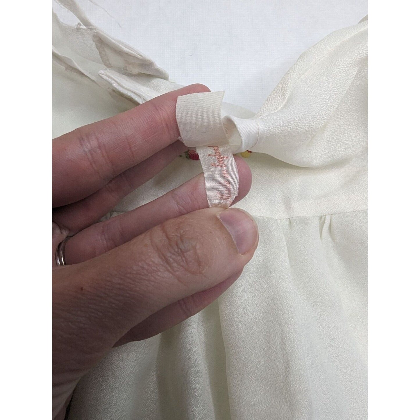 Vintage 1960s Baby Girlls Sz12M Short Sleeve Dress White Embroidered