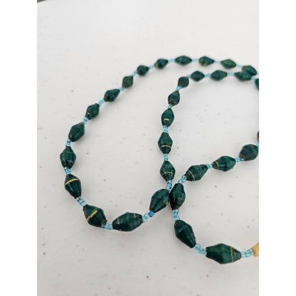 NecklaceVintage 1990s Single Strand Beaded NEcklace Green and Blue BEads