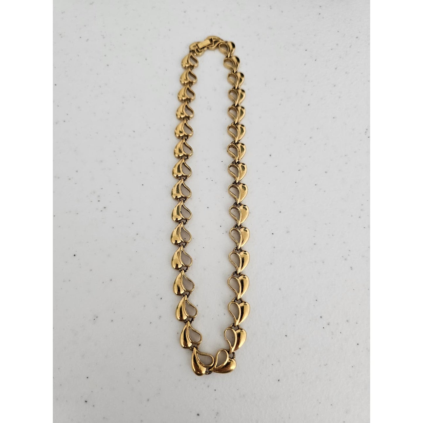 Vintage Y2K Gold Tone Heart Chain Necklace Dainty 2000s