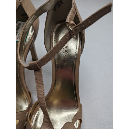 Anne Klein Womens Sz 10 Ankle strap Beige Leather Heels Sultry Strappy