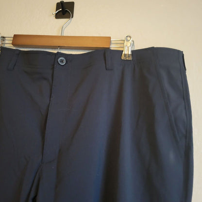 Izod Mens Sz XL UPF 50+ Moisture Wicking Golf Pants Navy Blue NEW 40x32