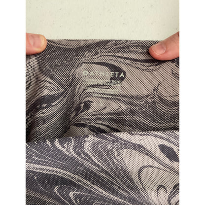 Athleta Gray/Purple Women's Compression Leggings - Size L Cropped Style# 883626