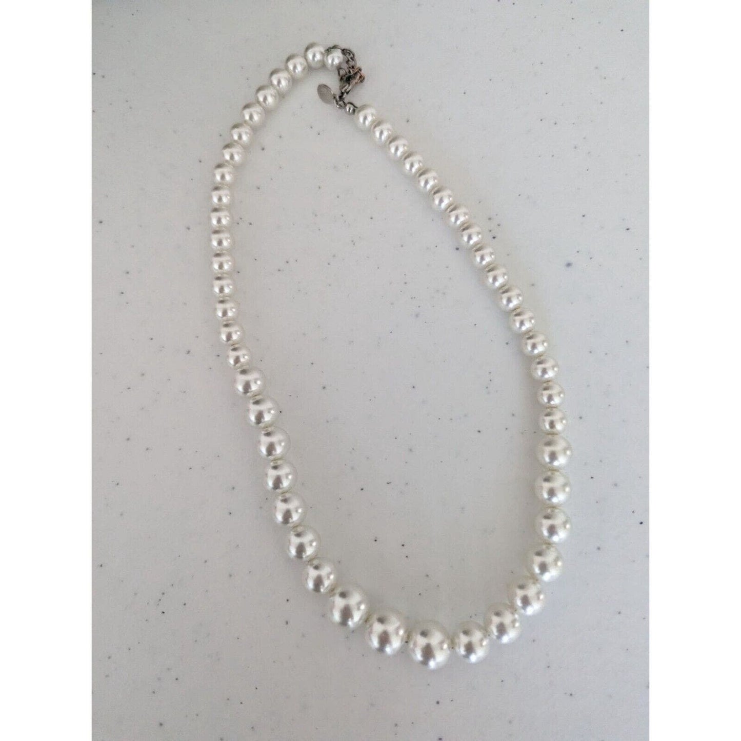 Express Wpmens Faux Pearl Strand Classic Necklace White