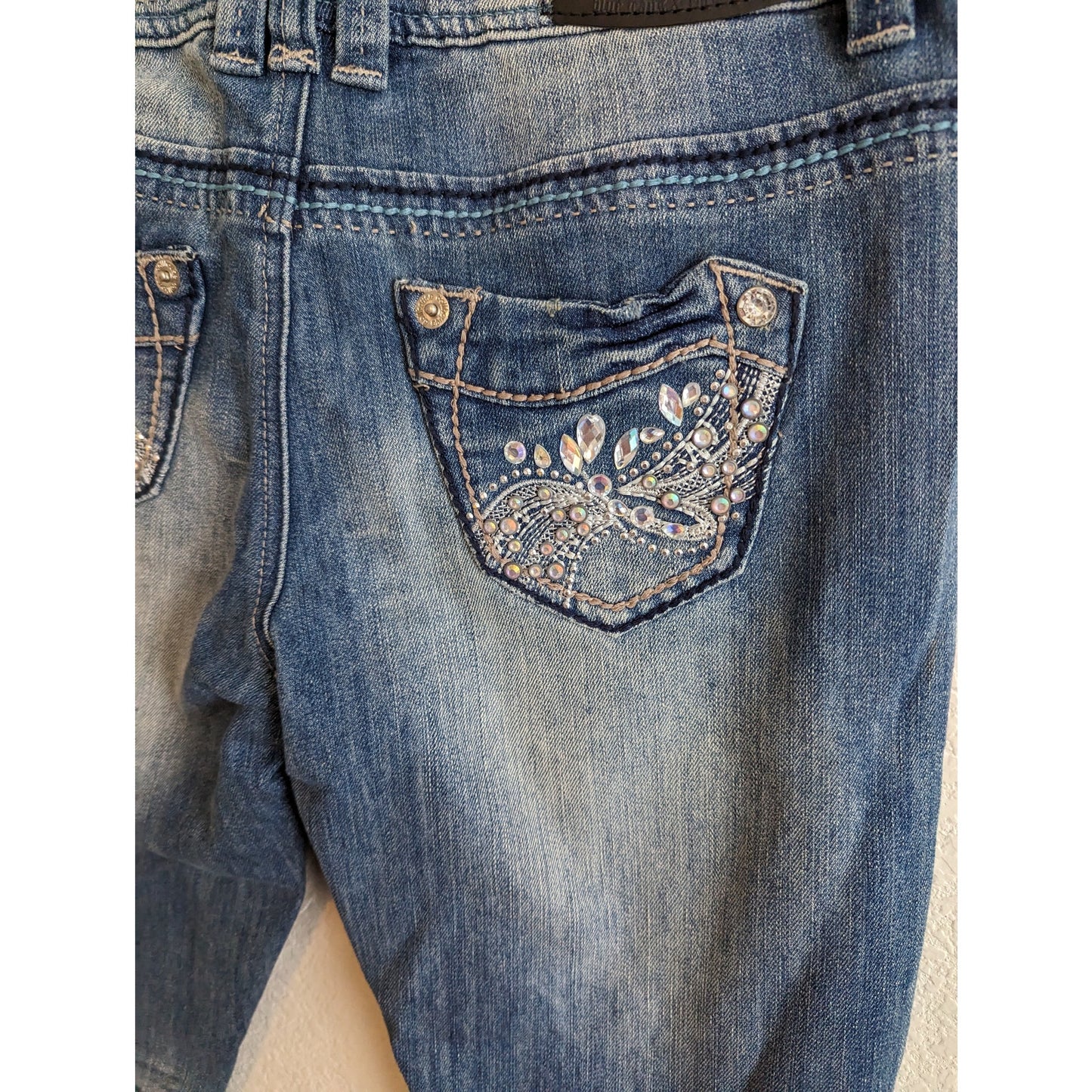 Dollhouse Juniors Sz 5 Skinny Jeans Light Wash Distressed NEW