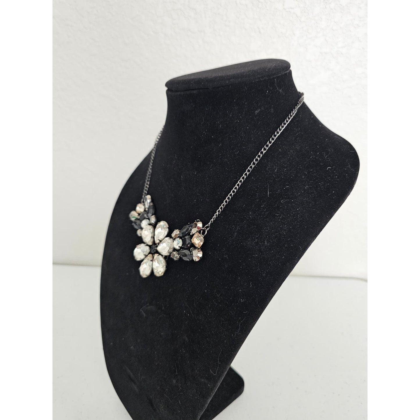 Vintage Y2K Statement Piece Formal Necklace Floral Rhinestones White Black