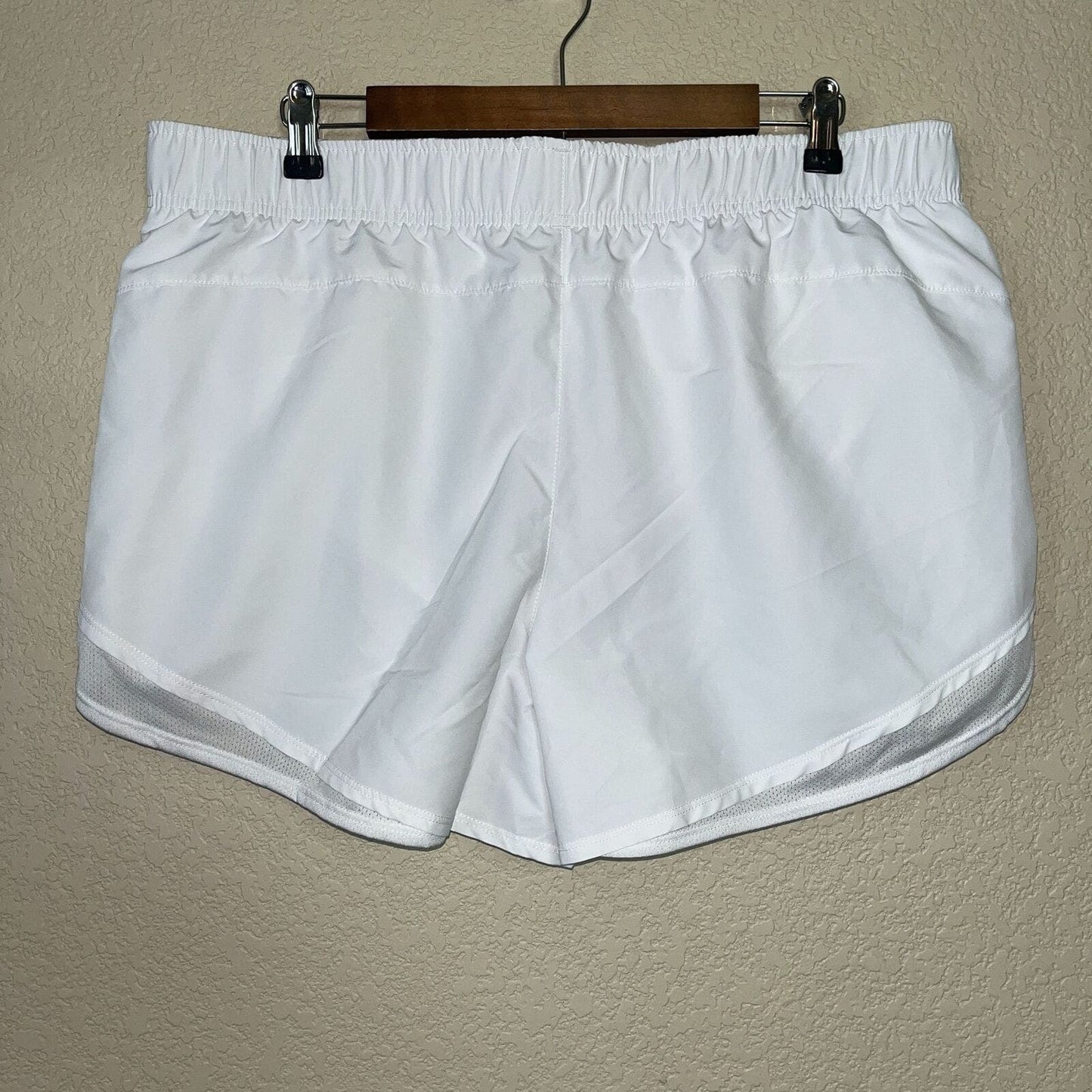 Athletic Works Womens Sz XL Pull On Workout Shorts White Elastic Waist