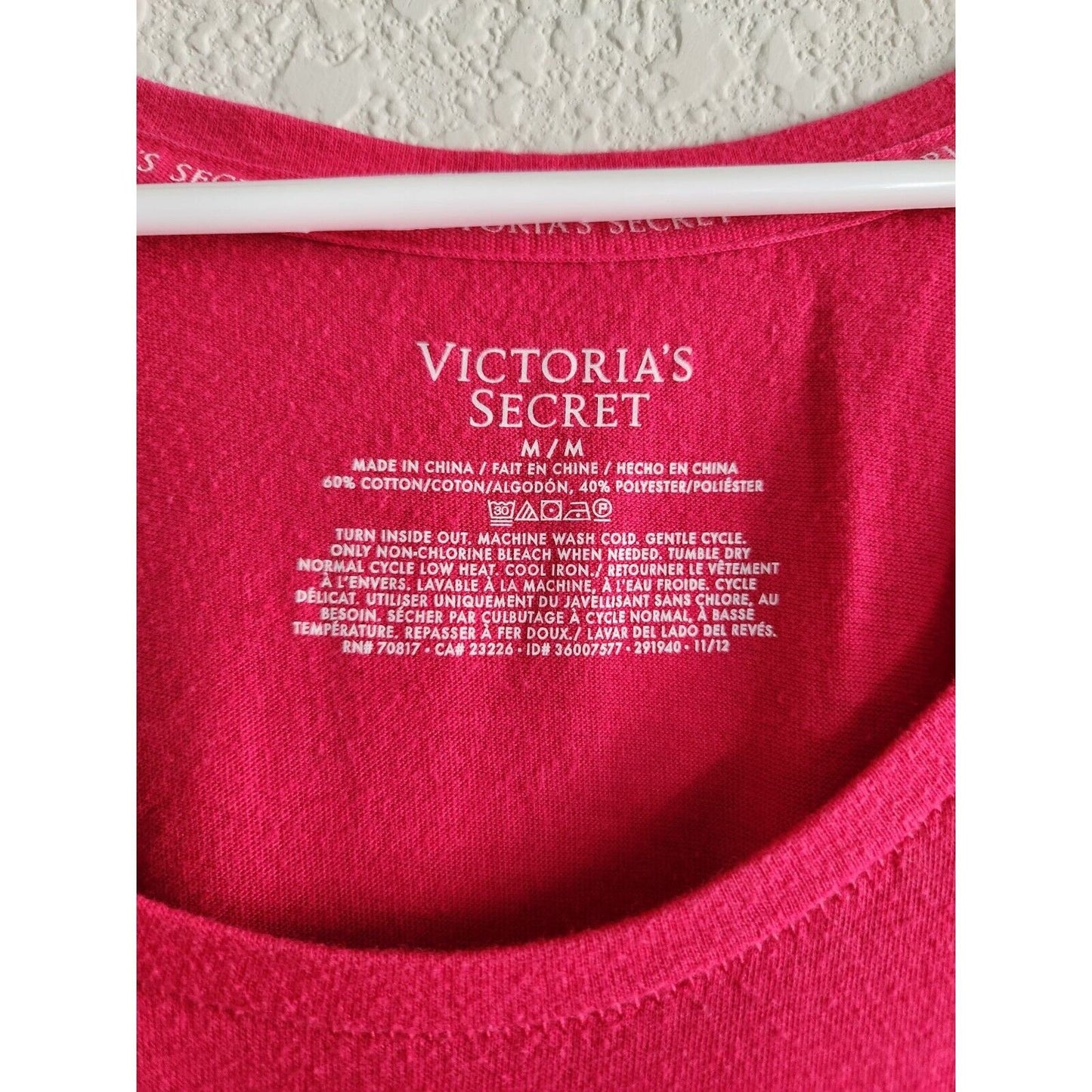 Victorias Secret Womens Sz M Sleep Shirt Pink Holiday Christmas Ornament