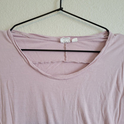 GAP womens Sz XS Short sleeve T Shirt Light Purple Mauve Cotton