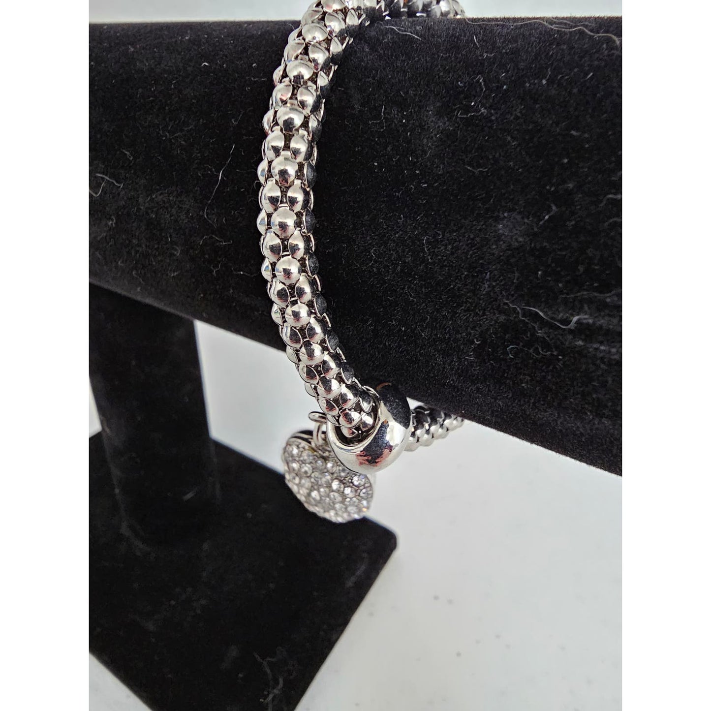 Vintage Y2K Silver Tone Bracelet w/ Rhinestone Heart Charm