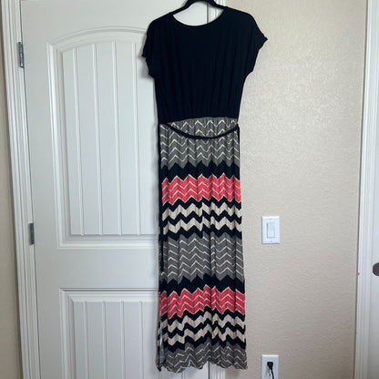 Design History Womens Sz M Maxi Dress Chevron Print Short Sleeve NEW