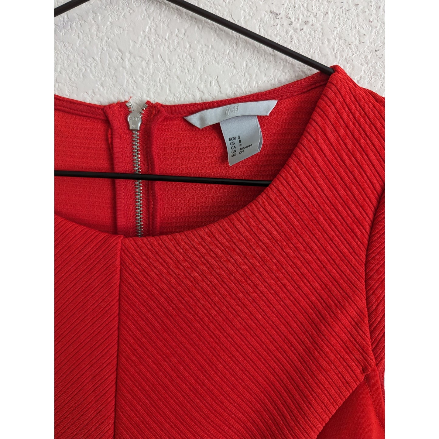 H&M Womens Sz S Knee Length Sheath Dress Solid Red
