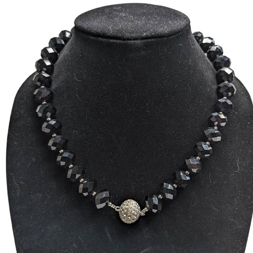 Vintage Y2K Magnetic Choker Necklace Black Beaded Rhinestone