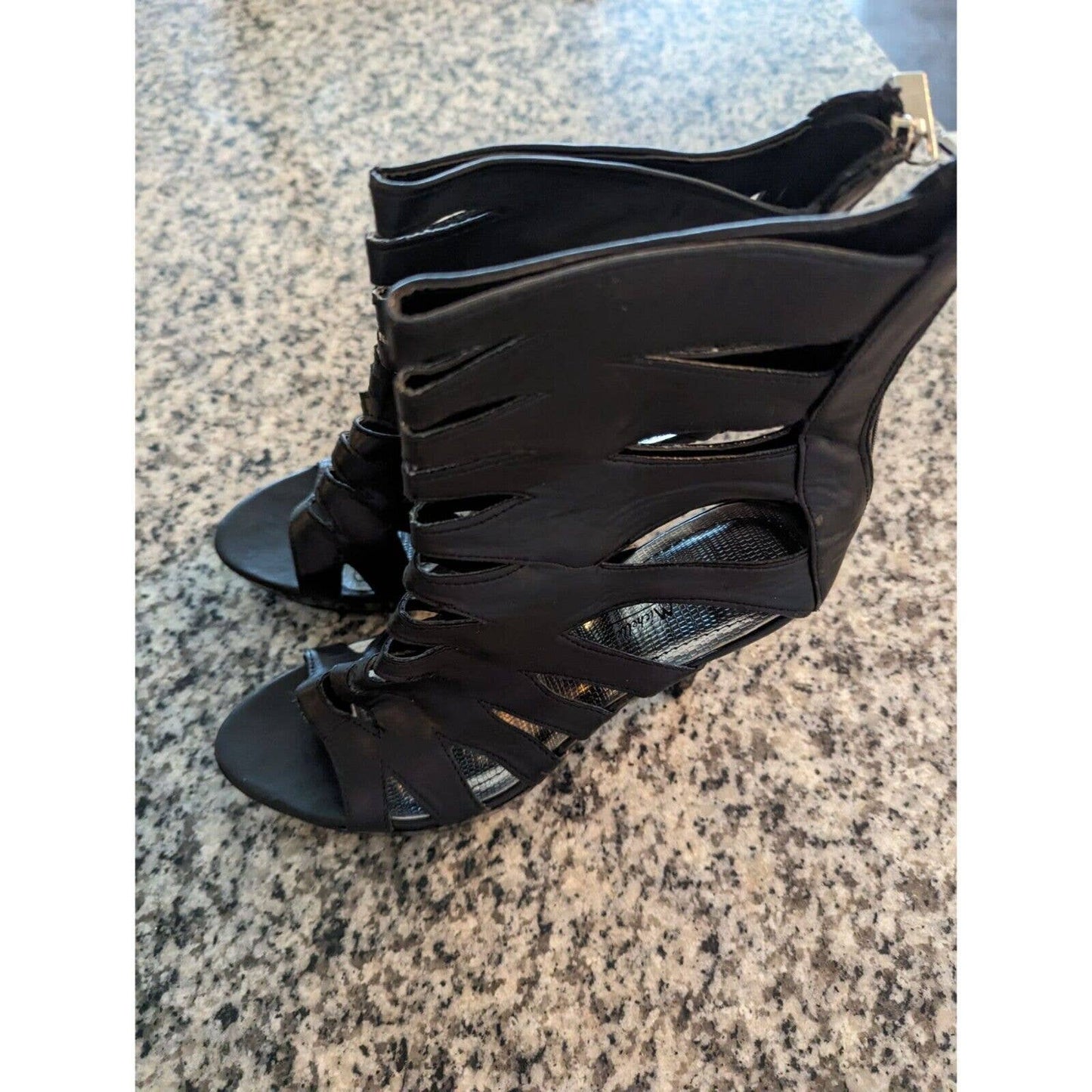 Anna Michelle Womens Sz 10 Black High Heels Caged