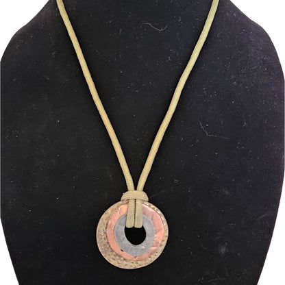 Vintage 1990s Rope Style Southwestern Disk Pendant Necklace Cream Copper