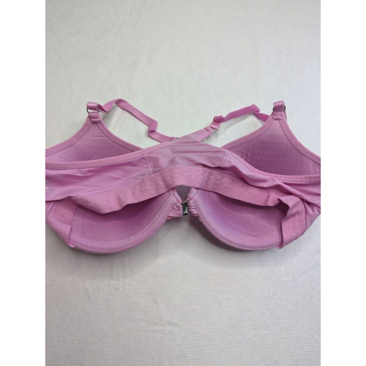 Danskin Now Womens Sz 36B Light Purple Front Clasp Bra Padded