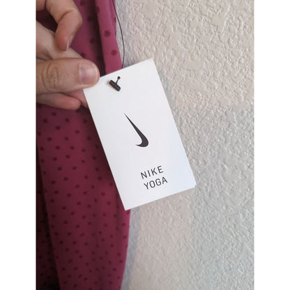 Nike Yoga High Rise Polka Dot Twist 7/8 Capri Tights Sweet Beet Size S NEW