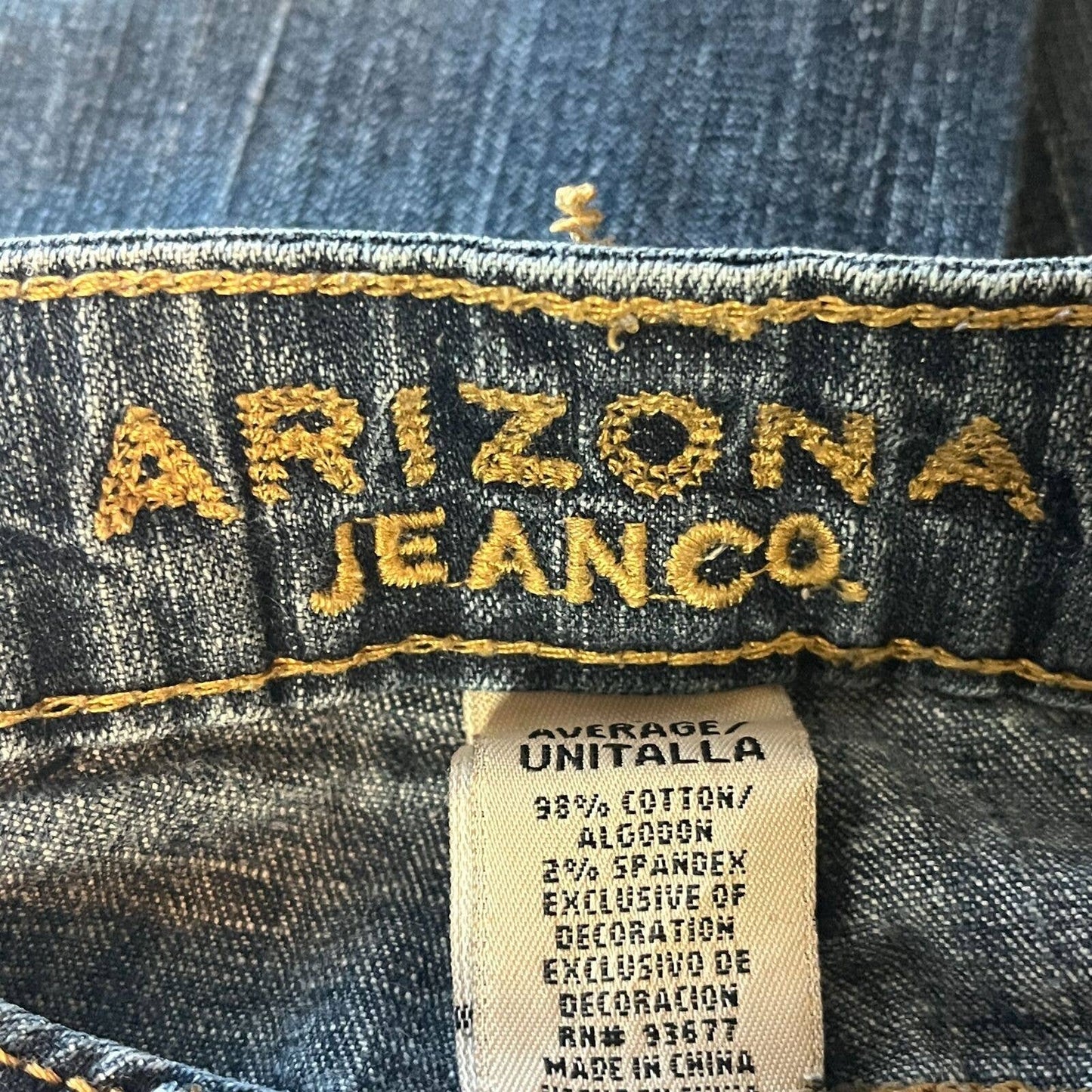 Arizona Jeans Juniors Sz 3 Cutoff Raw Hem Capri Denim Blue Jeans