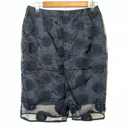 Halogen Womens Sz 8 Black Pencil Skirt Sunflower Flower Applique