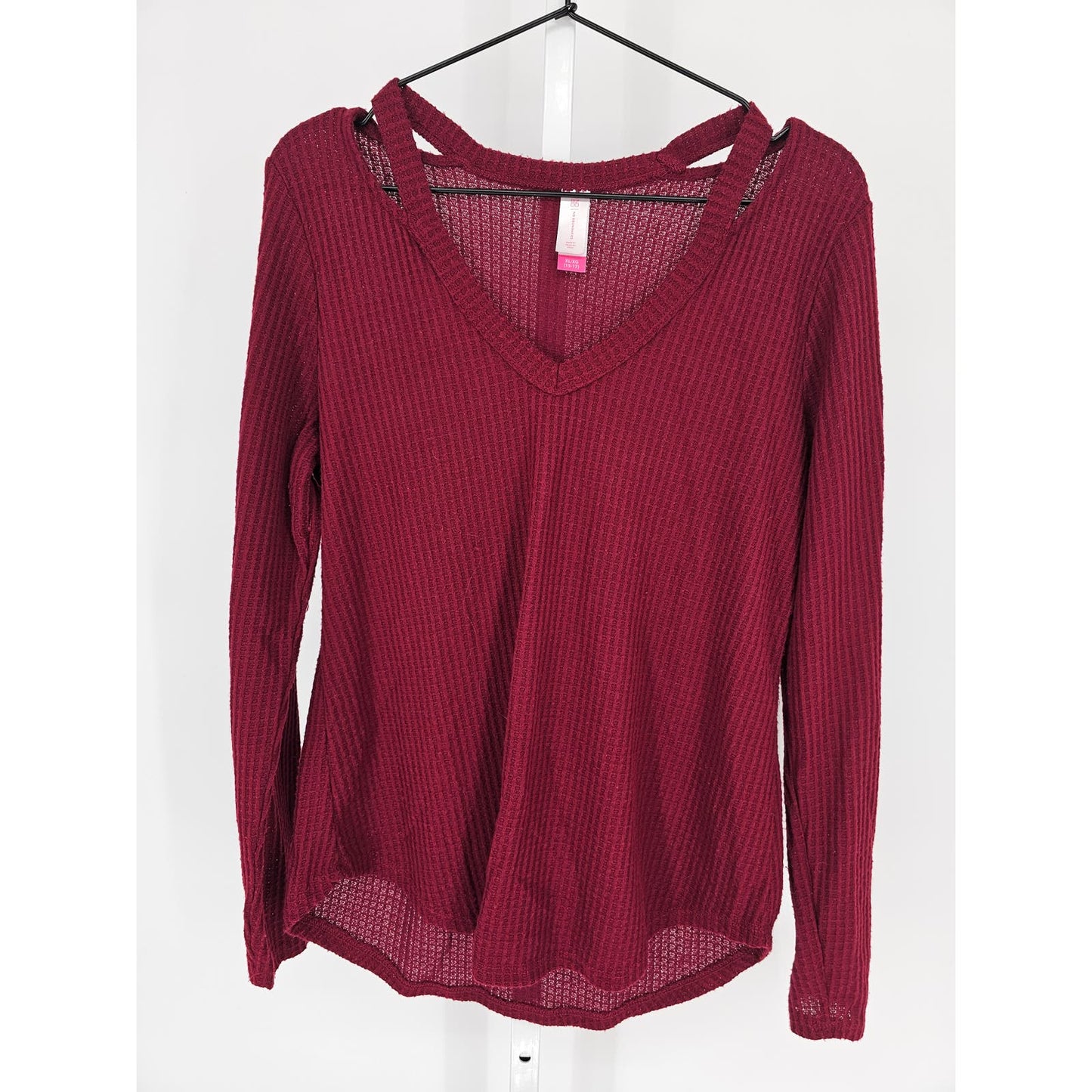 No Boundaries Womens Sz XL Long Sleeve V Neck Sweater Waffle Knit Dark Red