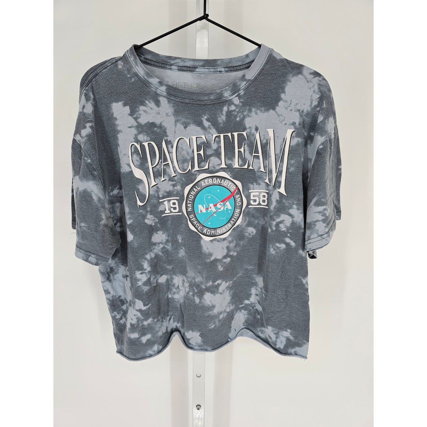 Fifth Sun Womens Sz L NASA Space Team Cropped T Shirt Gray Tie Dye