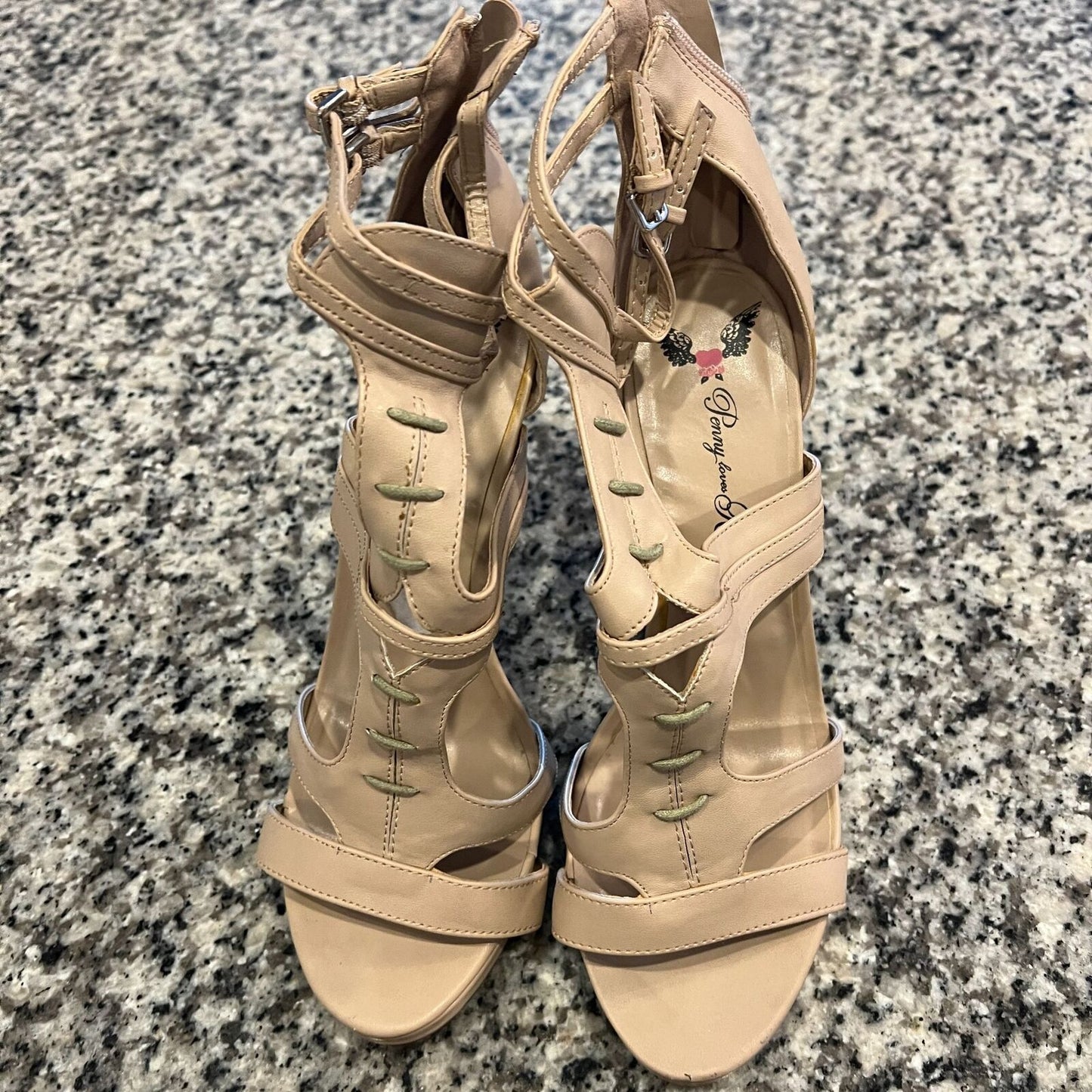Penny Loves Kenny Womens Sz 10 High Heels Beige Strappy