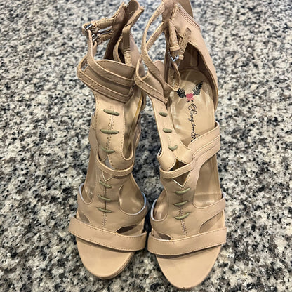 Penny Loves Kenny Womens Sz 10 High Heels Beige Strappy