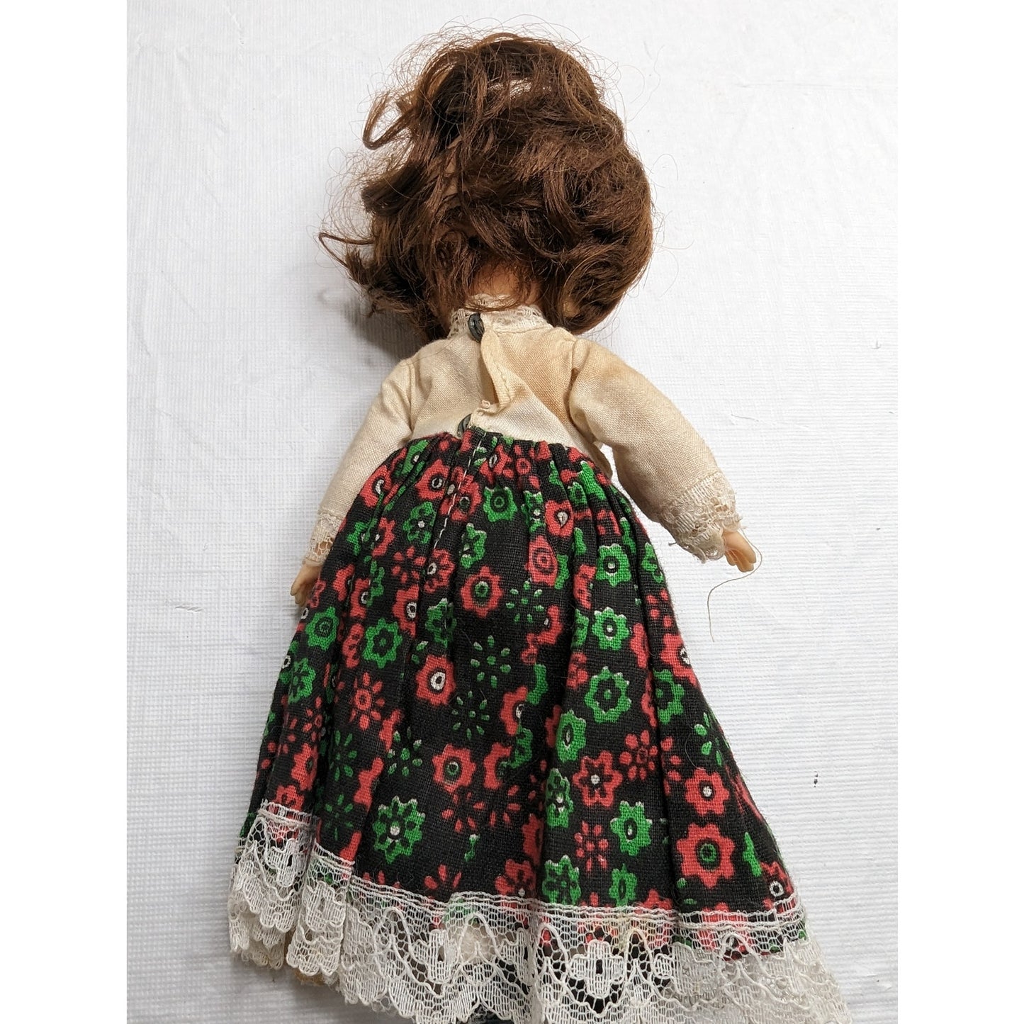 Vintage 1972 Ginny Vogue Doll Open Close Eyes Red Black Lace Outfit Brunette