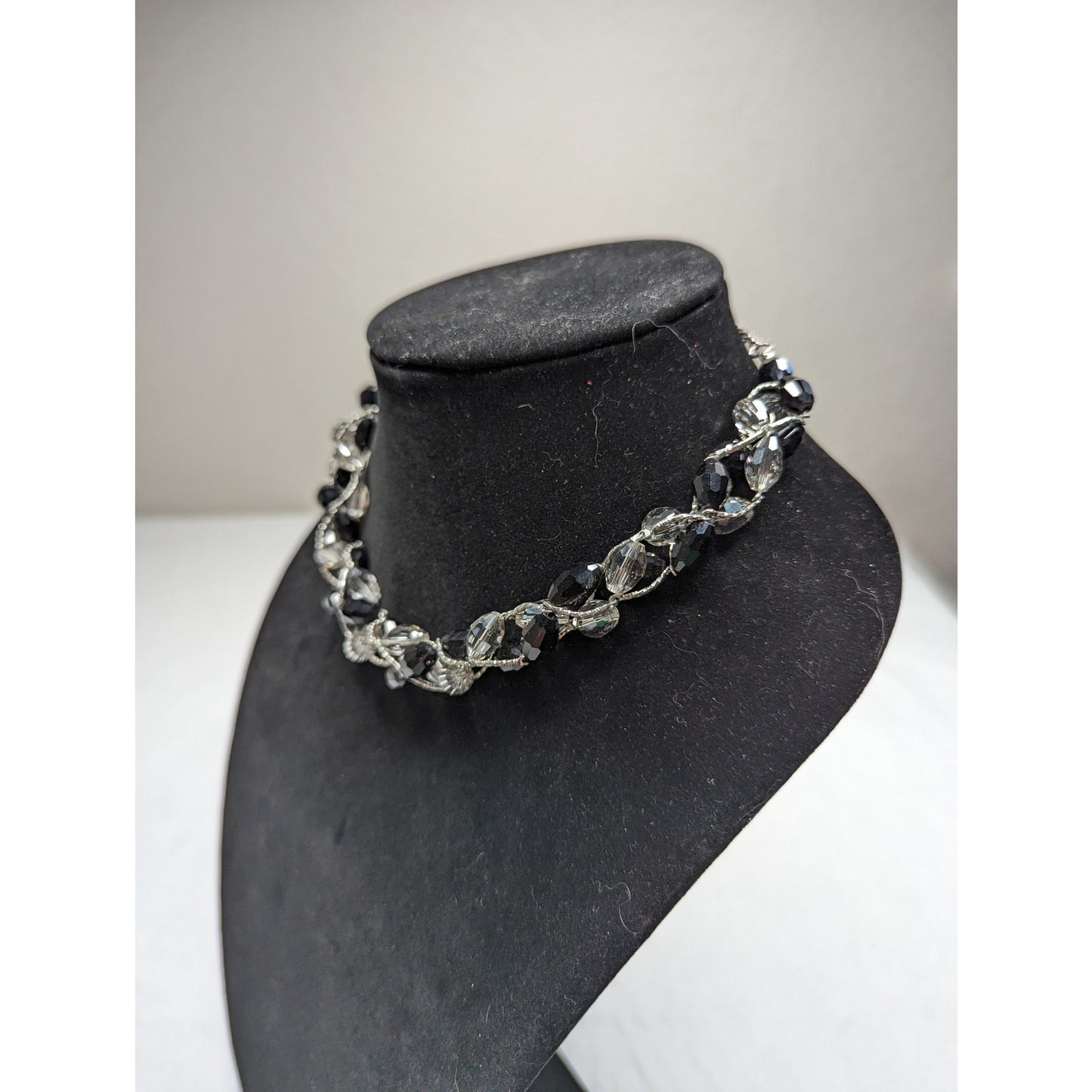 Vintage Y2K Womens Beaded Choker Necklace Black Clear Braided Beads