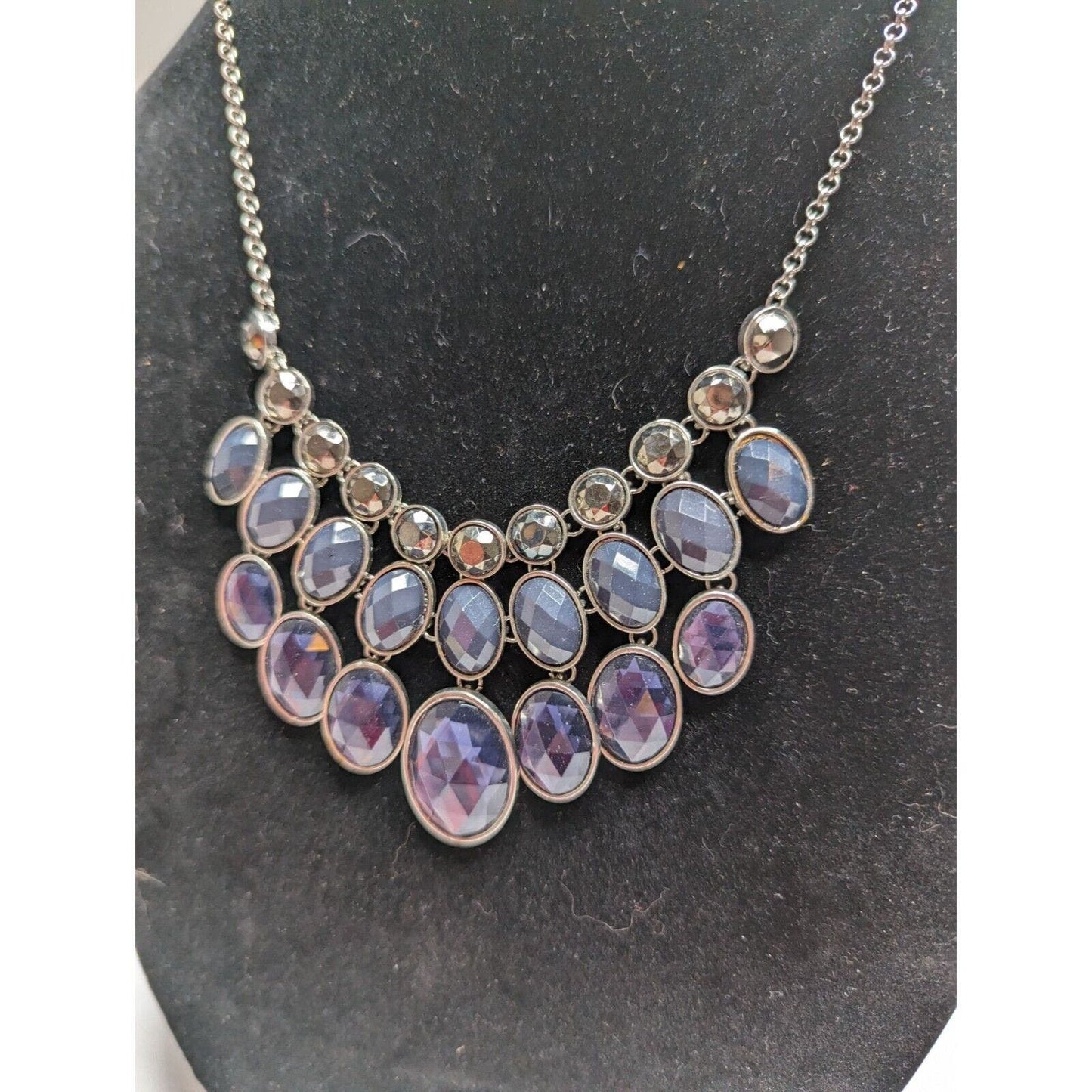 Vintage 1990s Womens Statement Rhinestone Gemstone Necklace Purple