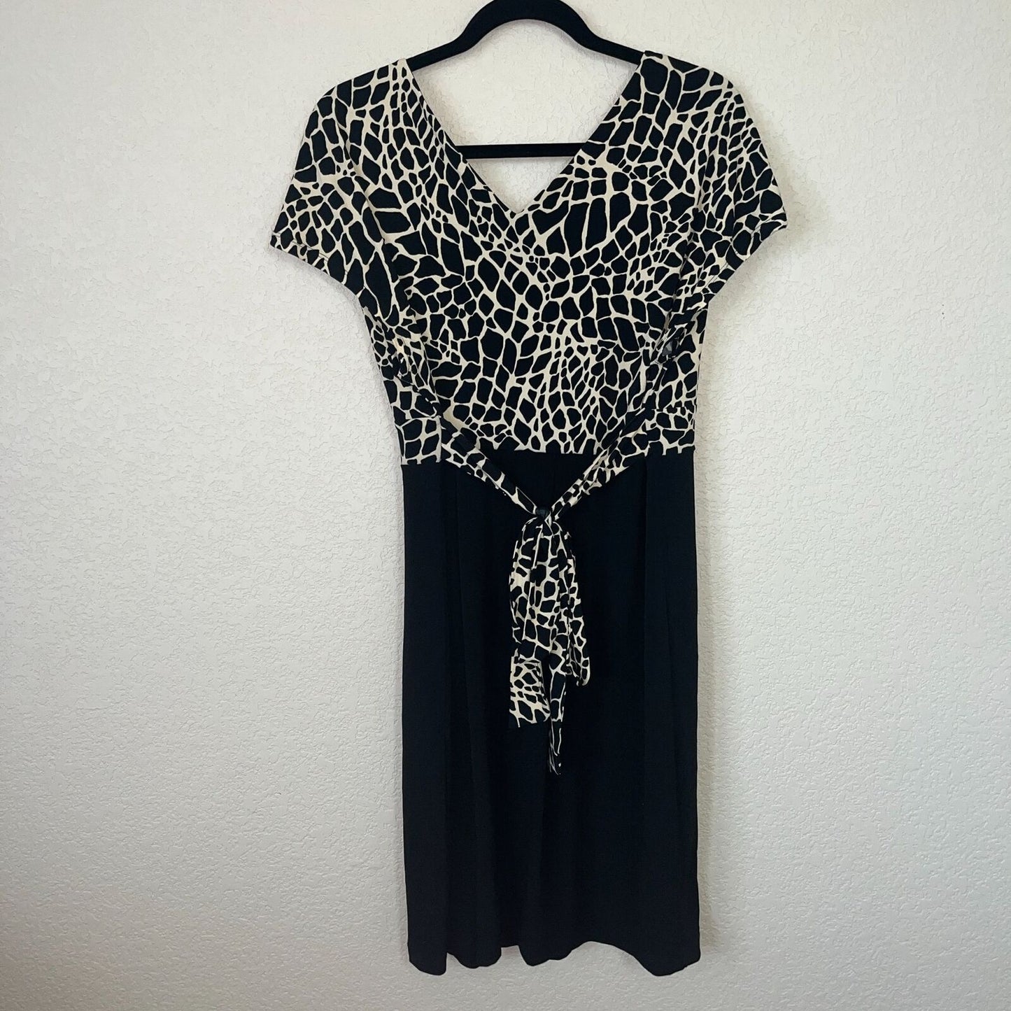 En Focus Studio Womens Sz 16 Career Dress V Neck Animal Print Giraffe