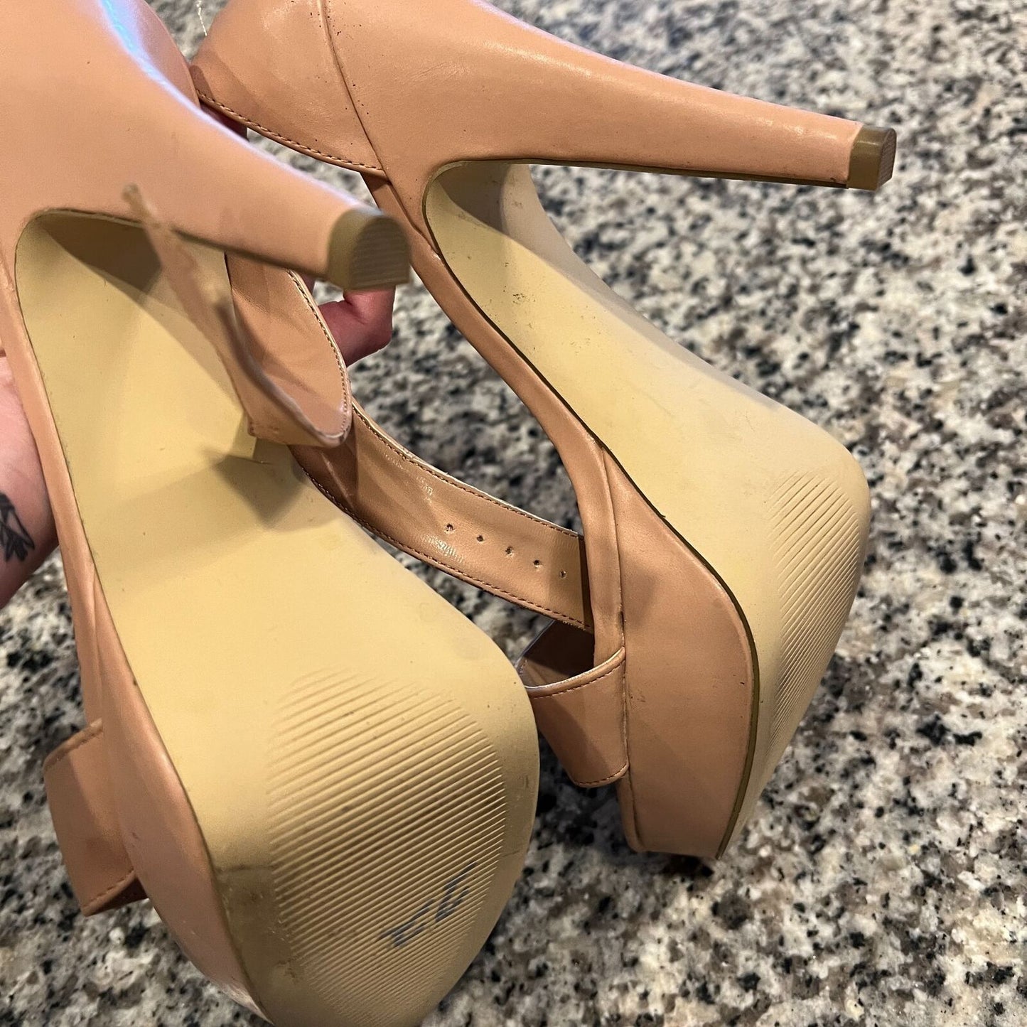 Madden Girl Womens Sz 10 Platform Sandals Heels Beige Y2K