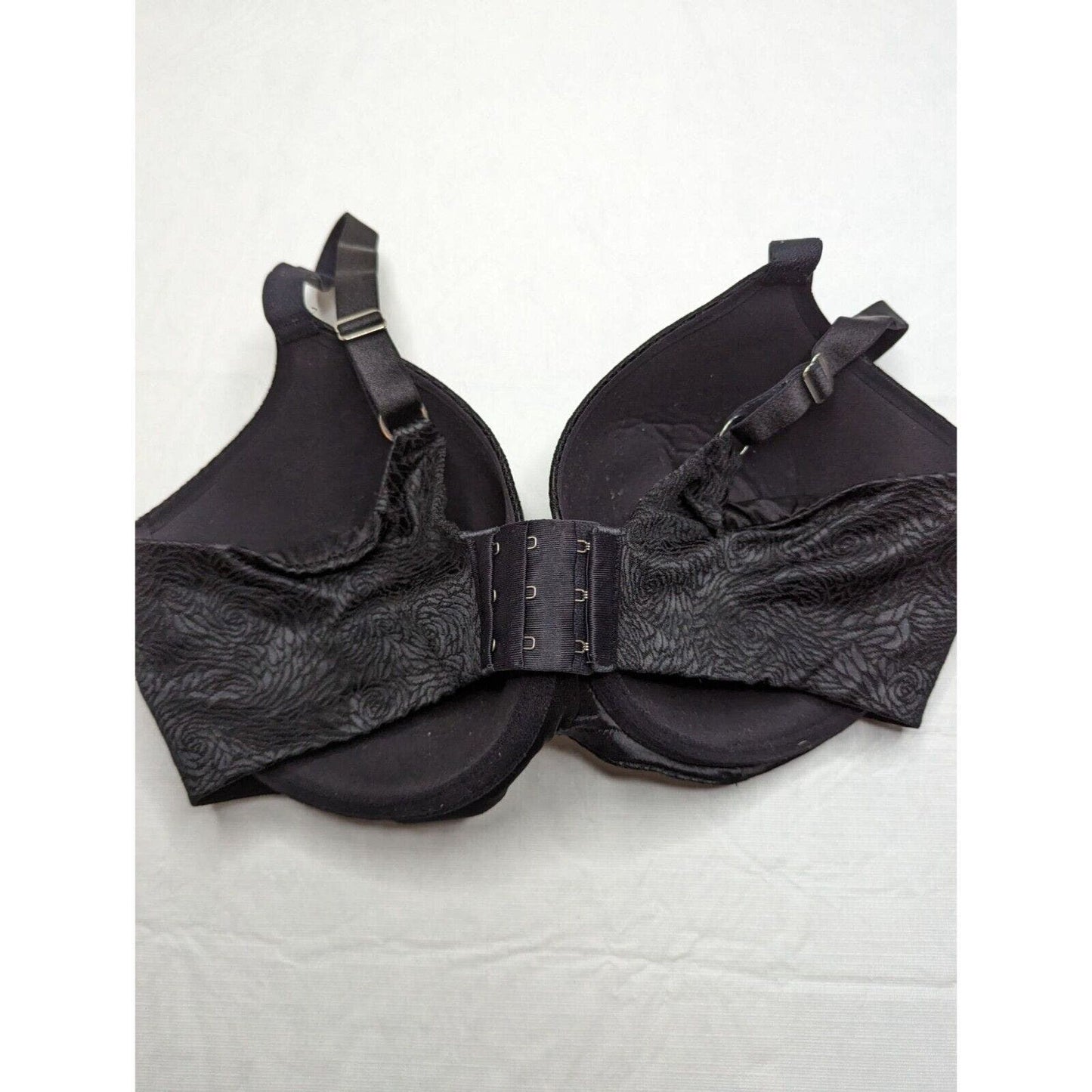 Ambrielle Womens Sz 38DD Black Satin Floral T Shirt Bra