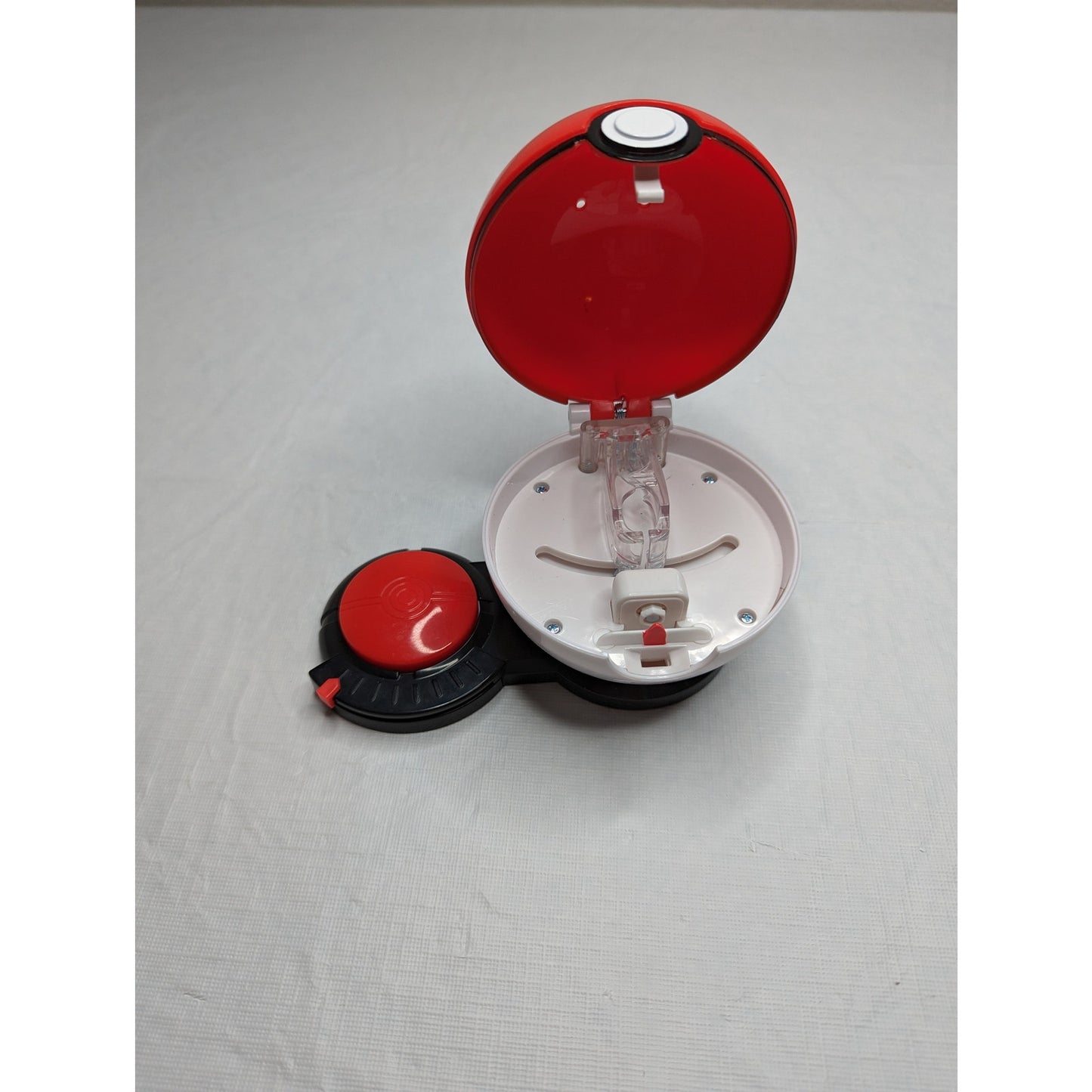 Pokemon Surprise Attack Pokeball Game