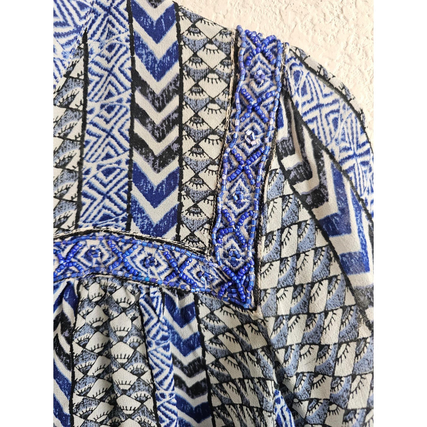 Lucky Brand Womens Sz XS Long Sleeve Blouse Blue White Print Beaded