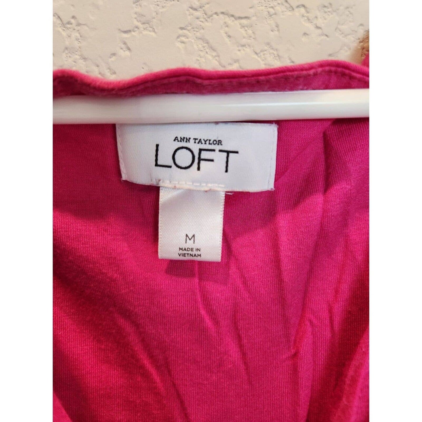 Ann Taylor Loft womens Sz M Knee Length sleeveless Dress Bright Pink Draped