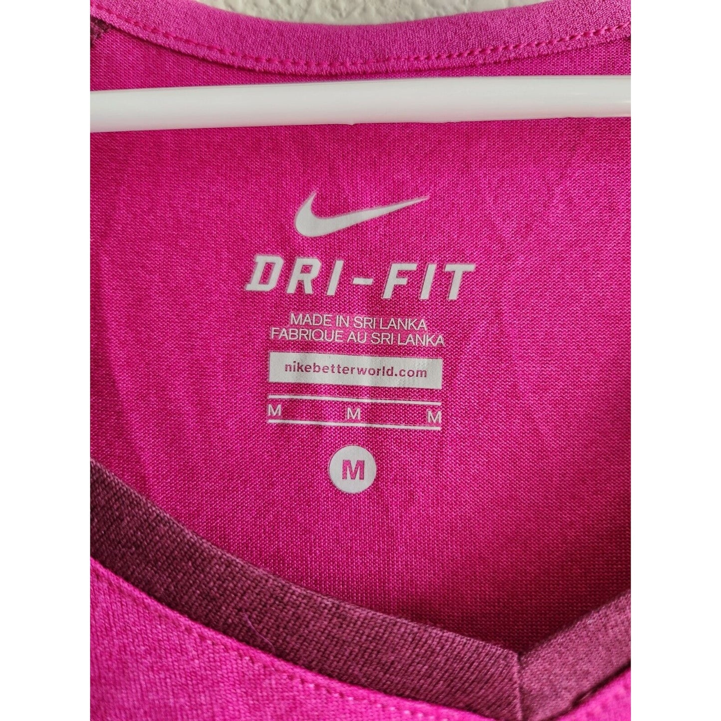 Nike Dri Fit Womens Sz M V Neck Loose Fit athletic T Shirt Pink